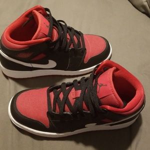 Jordan Shoes - Air Jordan Retro 1 Boys Youth Shoes Jordan Shoes - Air Jordan Retro 1 Boys Youth Shoes